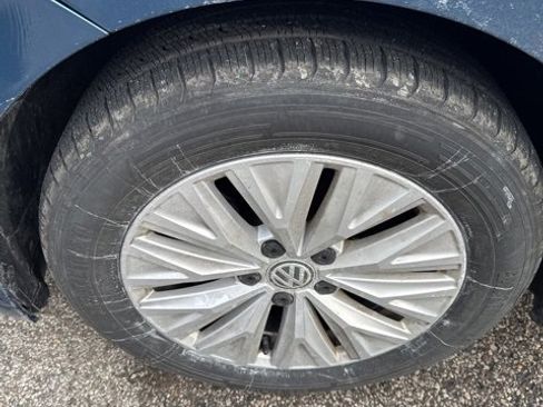 Used 2019 Volkswagen Jetta S image 9