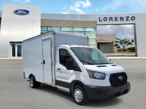 Used 2023 Ford Transit 350 DRW RWD image 3
