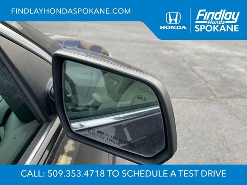 Used 2017 GMC Acadia Denali image 6