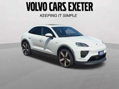Used 2025 Porsche Macan 4S Electric AWD/4WD image 2