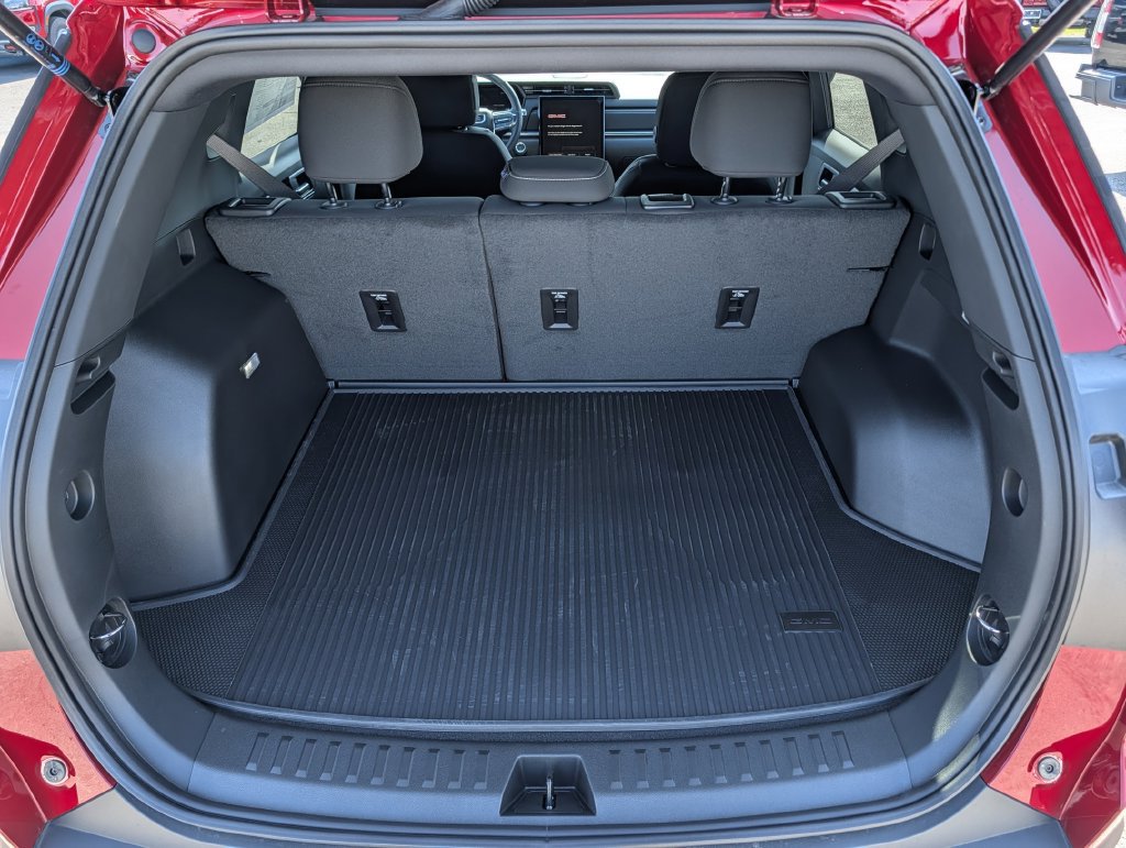 New 2027 GMC Terrain Elevation w/ Technology Package II FWD image 26
