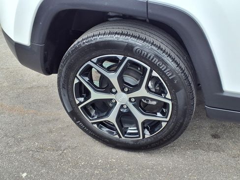 Used 2024 Jeep Compass Limited AWD/4WD image 24
