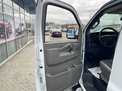 Certified 2024 Chevrolet Express 2500 w/ Driver Convenience Package image 19