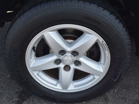 Used 2012 Jeep Liberty Sport AWD/4WD image 39