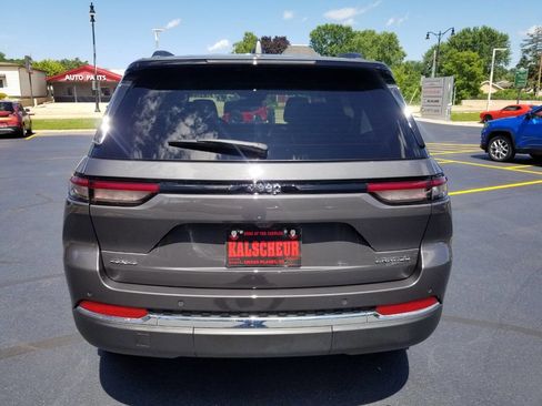 Certified 2023 Jeep Grand Cherokee Laredo image 6