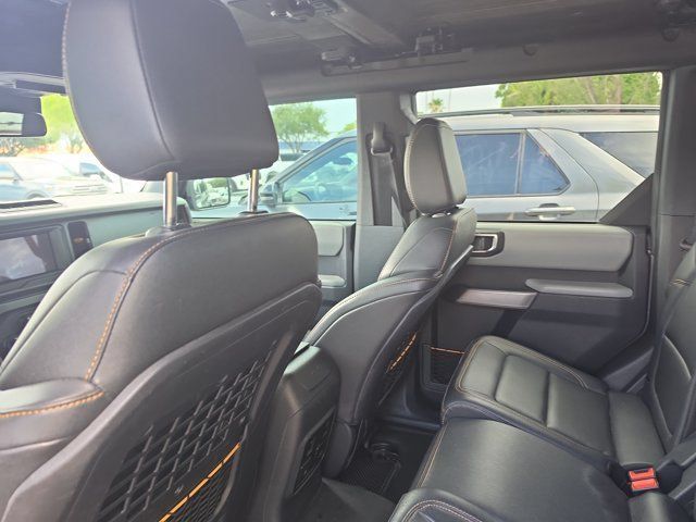 Certified 2022 Ford Bronco Badlands AWD/4WD image 13