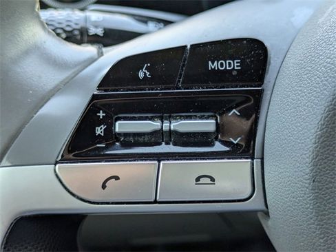 Used 2023 Hyundai Elantra SEL w/ Convenience Package image 24