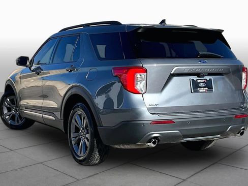 Used 2023 Ford Explorer XLT w/ Equipment Group 202A RWD image 14