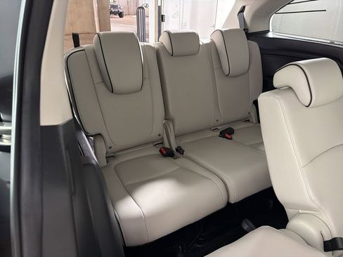Used 2025 Honda Odyssey Touring image 13