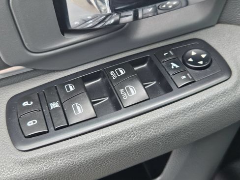 Used 2016 RAM 1500 Big Horn AWD/4WD image 9