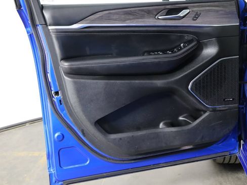 Used 2023 Jeep Grand Cherokee L Overland w/ Rear Seat Video Group I AWD/4WD image 20