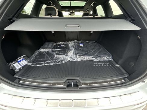 New 2026 Volvo XC60 B5 Plus w/ Protection Package Premier image 16