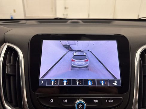 Used 2020 Chevrolet Equinox Premier image 36