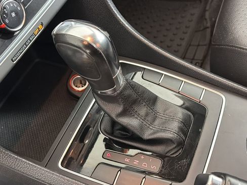 Used 2014 Volkswagen Passat 1.8T image 27