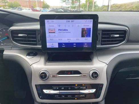 Used 2023 Ford Explorer XLT w/ Equipment Group 202A AWD/4WD image 13