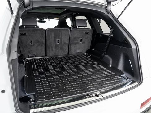 New 2026 Audi SQ7 Premium Plus image 28