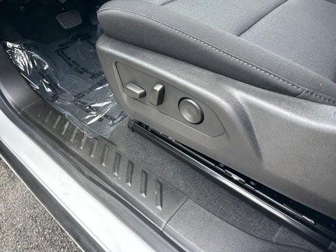 New 2026 Chevrolet Colorado W/T w/ WT Custom Package image 10