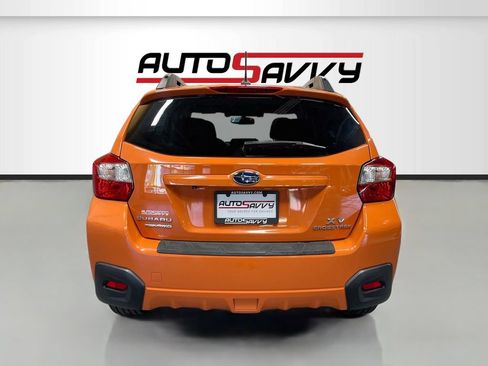 Used 2015 Subaru Crosstrek 2.0i Premium AWD/4WD image 6