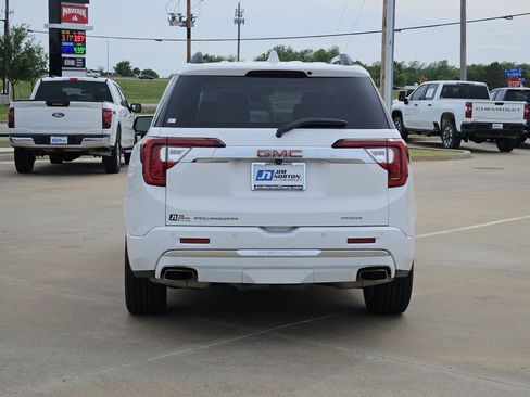 Used 2023 GMC Acadia Denali AWD/4WD image 7