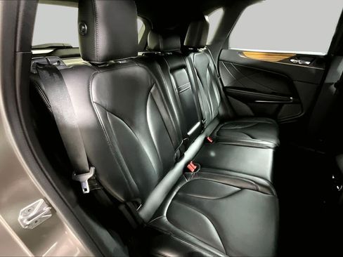 Used 2016 Lincoln MKC Select w/ Select Plus Package FWD image 19