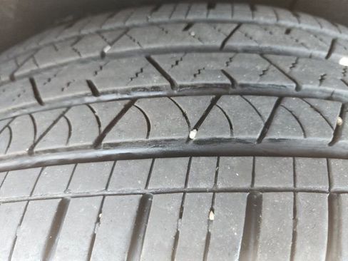 Used 2023 GMC Acadia SLT w/ Technology Package image 11