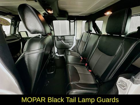 Used 2018 Jeep Wrangler Unlimited Sport image 29