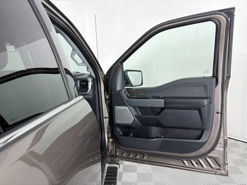 Certified 2022 Ford F150 Lariat w/ Equipment Group 502A High image 31