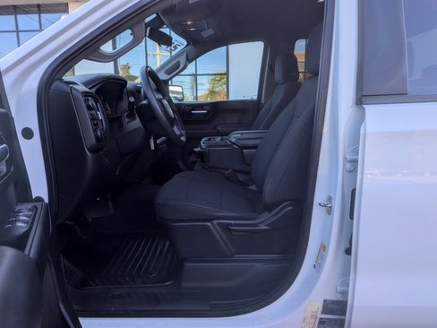 Used 2021 Chevrolet Silverado 1500 Custom image 13