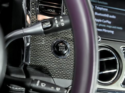 Used 2020 Rolls-Royce Wraith image 34