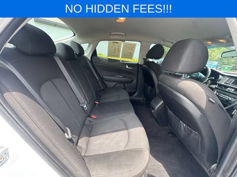Used 2017 Kia Optima LX w/ Option Group 014 FWD image 32