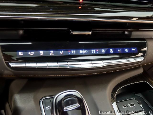 Certified 2022 Cadillac Escalade Premium Luxury w/ Performance Package AWD/4WD image 21