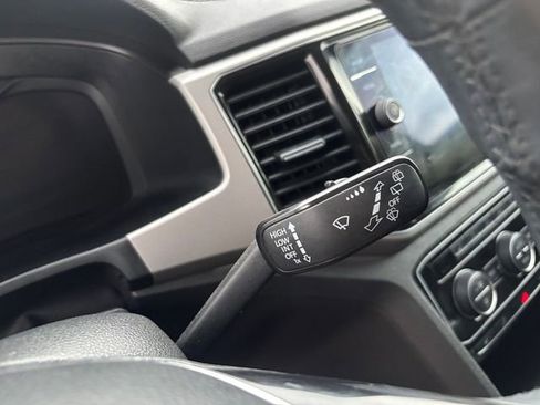 Used 2019 Volkswagen Atlas SEL Premium AWD/4WD image 44