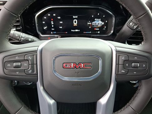 New 2026 GMC Sierra 1500 Elevation image 9