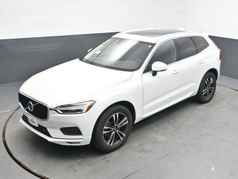 Used 2021 Volvo XC60 T6 Momentum AWD/4WD image 36