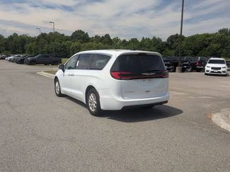 Used 2023 Chrysler Pacifica Touring-L FWD video 3