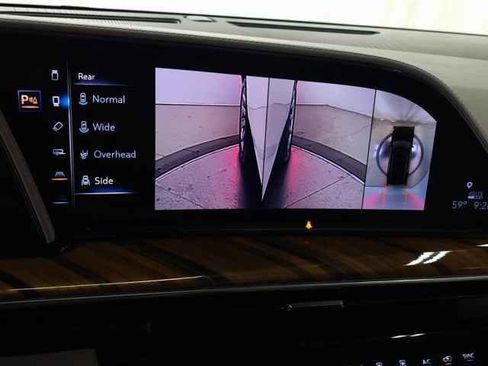 Used 2022 Cadillac Escalade Premium Luxury Platinum image 35