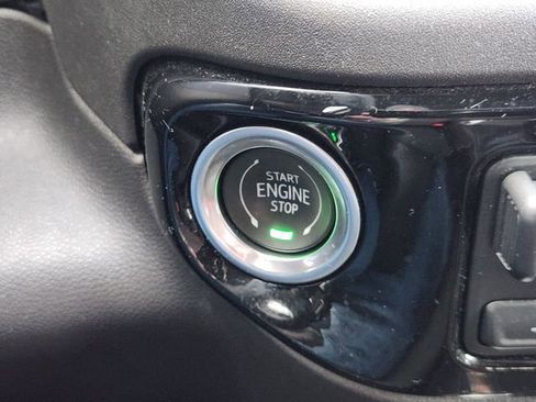 Used 2023 Chevrolet Silverado 1500 LT Trail Boss w/ LT Trail Boss Premium Package image 19