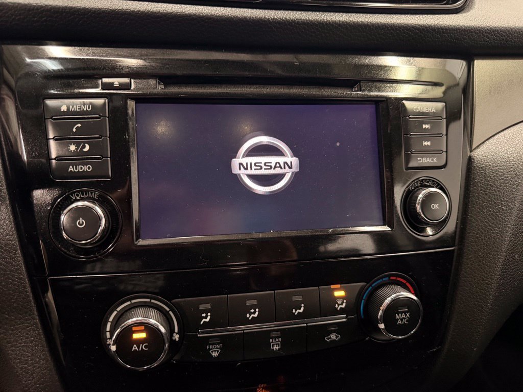 Used 2019 Nissan Rogue Sport S w/ Appearance Package AWD/4WD image 23