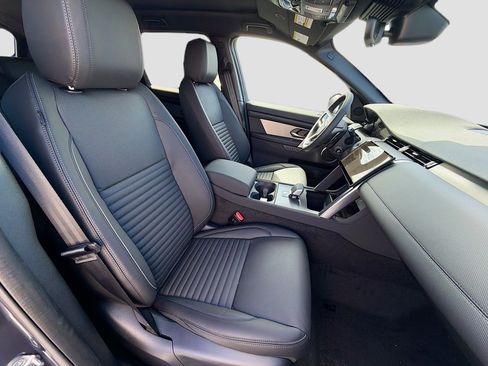 New 2026 Land Rover Discovery Sport Landmark image 15