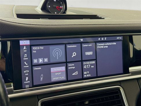 Used 2020 Porsche Panamera 4 image 10