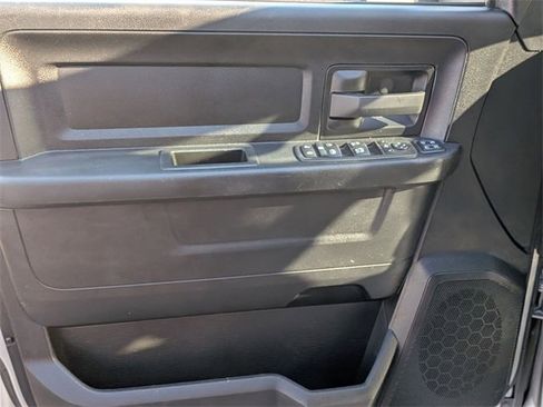 Used 2024 RAM 2500 Tradesman w/ Chrome Appearance Group image 12