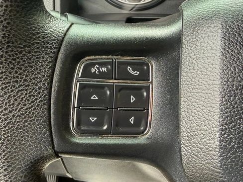 Used 2016 RAM 1500 Classic SLT RWD image 24