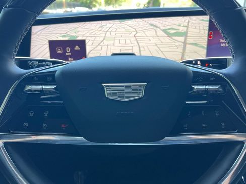 Used 2026 Cadillac Escalade IQL Luxury AWD/4WD image 32