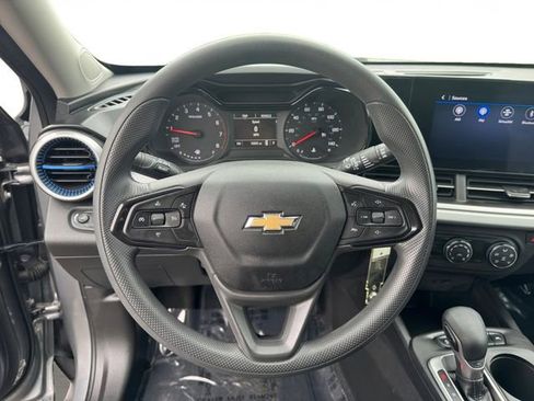Used 2024 Chevrolet Trax LS FWD image 13