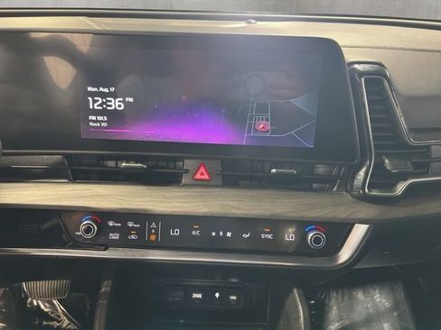 Used 2023 Kia Sportage X-Line w/ X-Line Premium Package AWD/4WD image 4