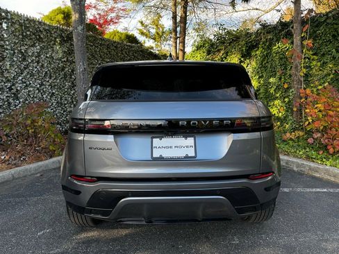 New 2026 Land Rover Range Rover Evoque Dynamic SE image 3