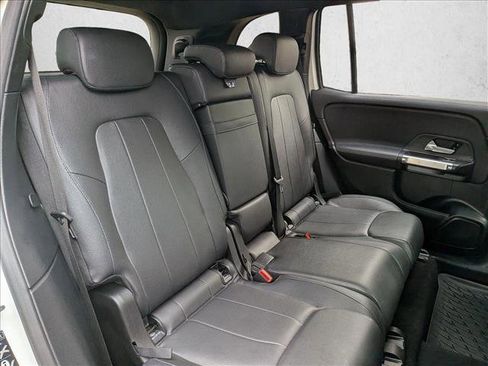 Used 2020 Mercedes-Benz GLB 250 GLB 250 image 16