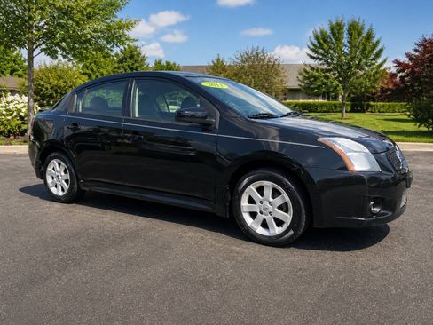 Used 2011 Nissan Sentra 2.0 SR w/ Convenience Pkg FWD image 1