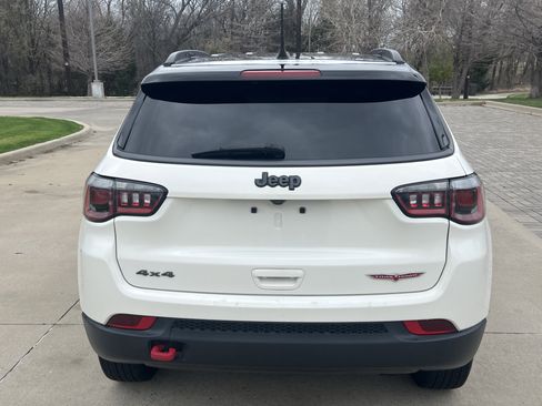 Used 2019 Jeep Compass Trailhawk image 9