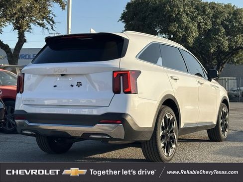 Used 2025 Kia Sorento SX FWD image 4